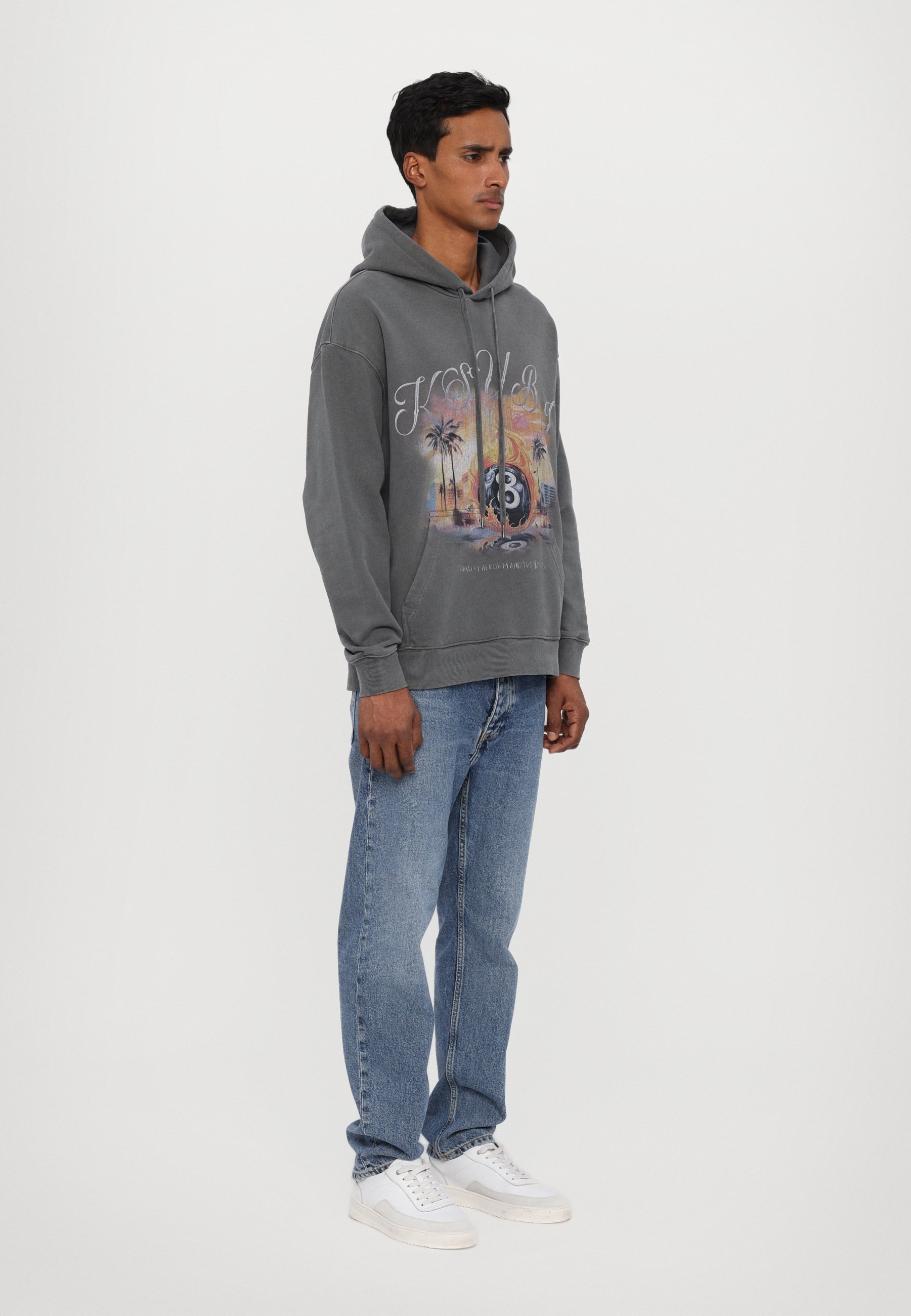 【関税込み】Ksubi グレー World Order Biggie フーディ Ksubi World Order Biggie Hoodie Charcoal – Puffer Reds