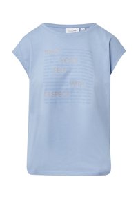 Hellblaues T-Shirt mit kurzen Ärmeln aus weichem Stoff, das ein bedrucktes Textdesign in verschiedenen Schriftarten mit der Aufschrift "RESPEKTIERE DICH SELBST" zeigt.