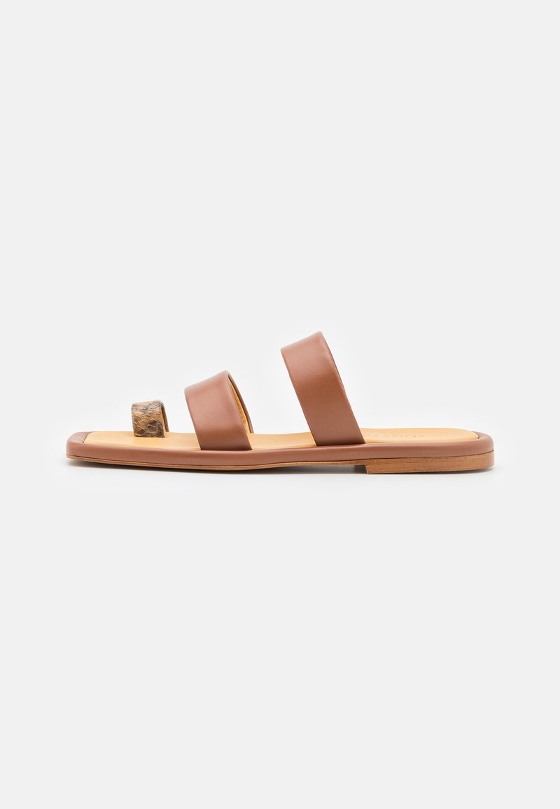 Rejina Pyo LARISSA - Μιουλ - brown