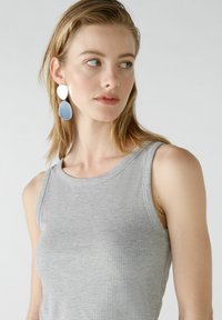 Oui FILIZ  - Top - river stone