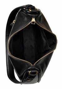 Borsa a mano in pelle nera con zip e accessori dorati. L'interno è foderato in tessuto nero e presenta un ampio scomparto aperto.