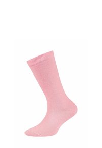 Einfache, weich rosa Socke bis zur Mitte der Wade mit geripptem Bund, glatter Stricktextur und nahtlosem Zehenbereich, auf einem weißen Hintergrund präsentiert.