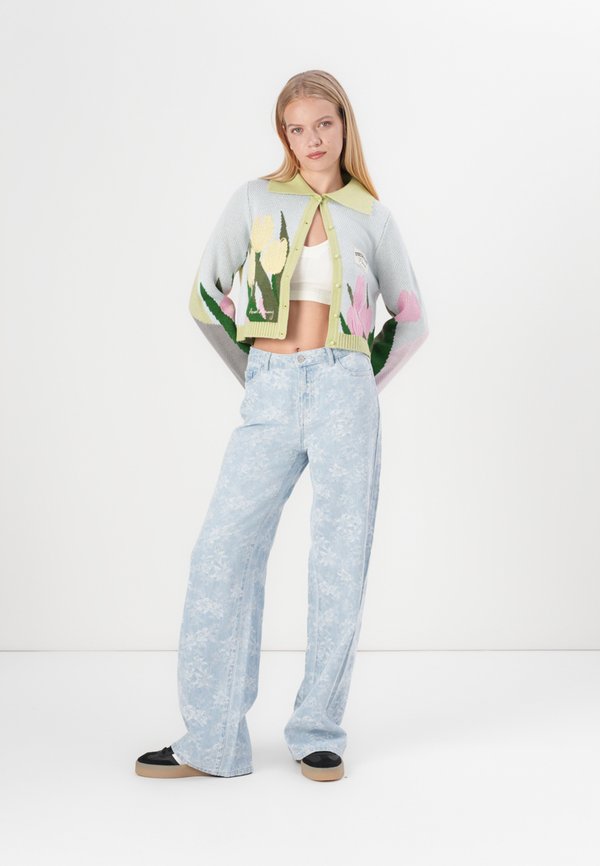 PCFELINE WIDE - Wide Leg3