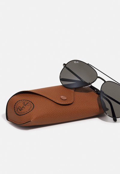 Ray-Ban NEW AVIATOR UNISEX - Слънчеви очила - black