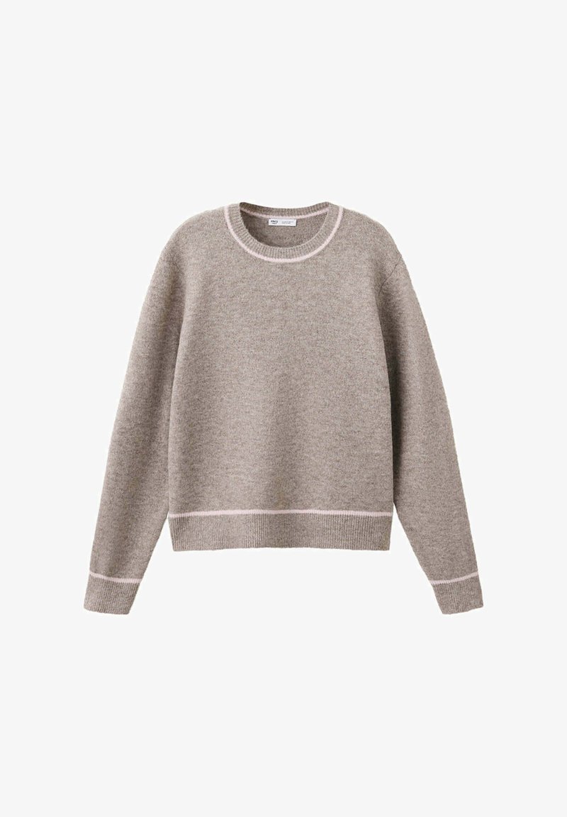 Pull marron clair à col rond avec manches longues et légère bordure claire au niveau du col, des poignets et de l'ourlet sur fond blanc.