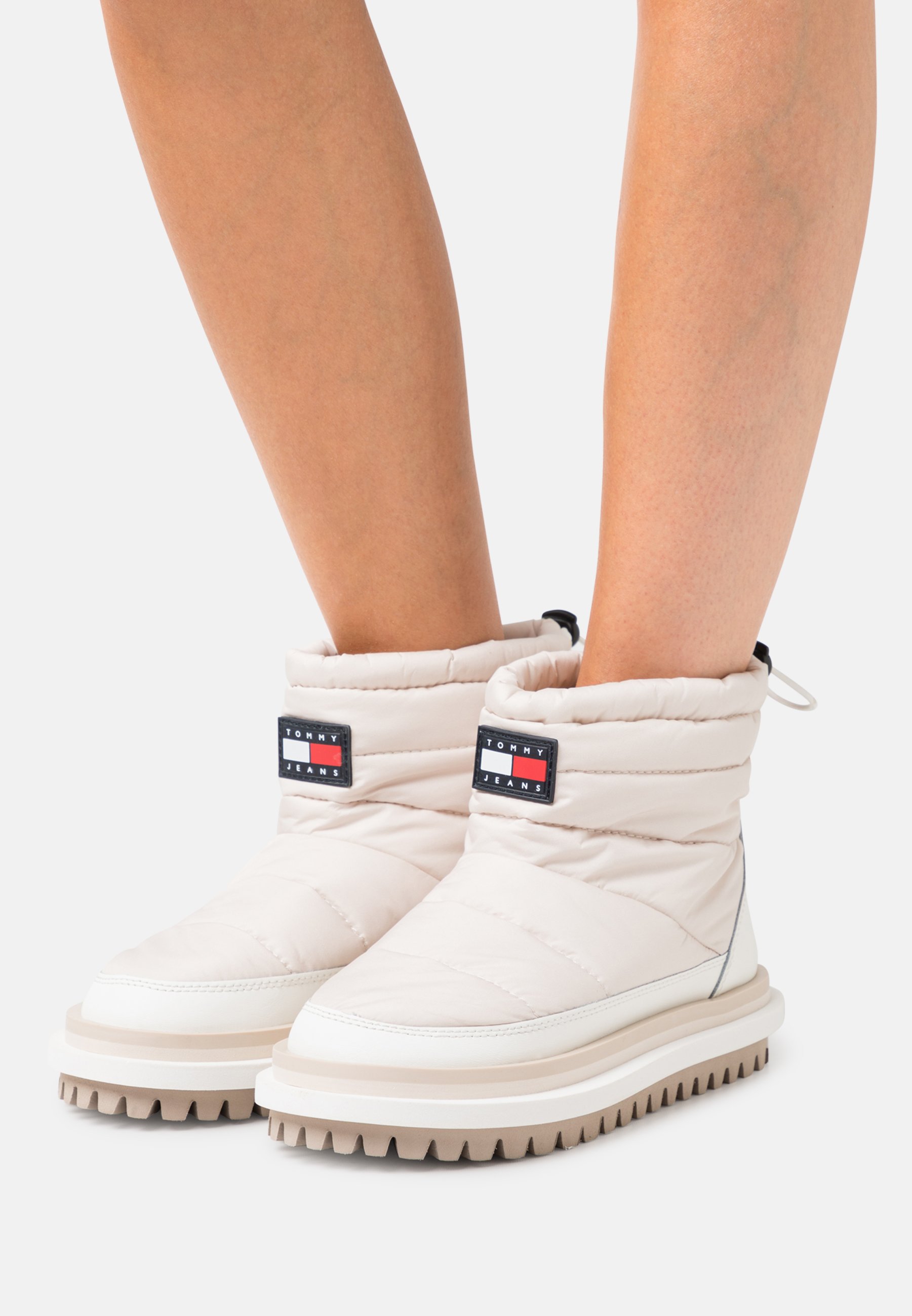 tommy womens boots