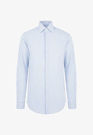 Jasnoniebieska i biała w paski koszula z długim rękawem, z kołnierzykiem w szpic i zapięciem na guziki, uszyta z gładkiej bawełny w klasycznym kroju.