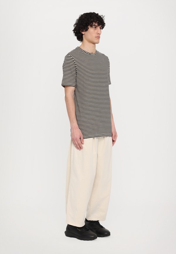 STRIPE  - Print T-shirt3