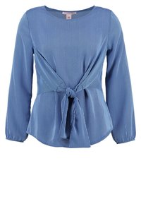 Modrá halenka s dlouhým rukávem a tenkými bílými vertikálními pruhy, kulatým výstřihem a detaily vázání na uzel v pase.