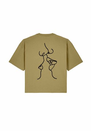 Beige kurzärmliges T-Shirt mit einer schwarzen abstrakten Linienzeichnung von zwei sich küssenden Gesichtern auf der Rückseite.