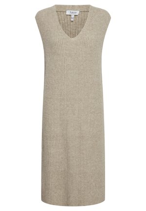 Abito lavorato a maglia beige con scollatura a V, senza maniche, caratterizzato da una texture a coste verticali e una silhouette a campana.