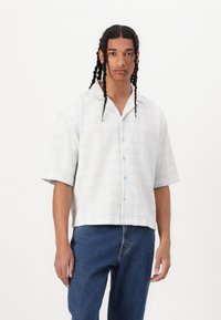 Only & Sons - ONSSAIDO RELAXED SHIRT CROPPED - Shirt - cloud dancer/cerulean Thumbnail Image 1