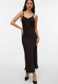 Vero Moda Juhlamekko - chocolate torte