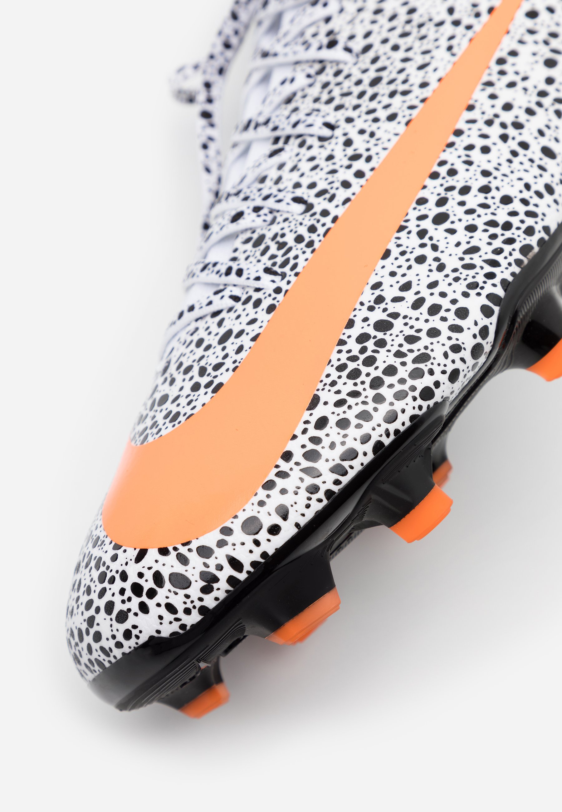 mercurial leopard