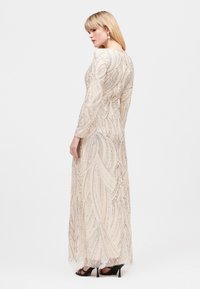 Maryisa EMBBELLISHED SEQUINS - Iltapuku - cream