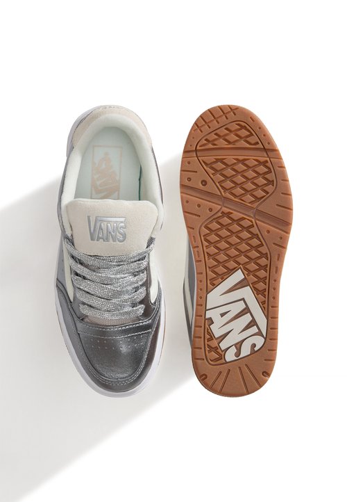 Vans HYLANE UNISEX - Skate shoes - silver grey — foto 3