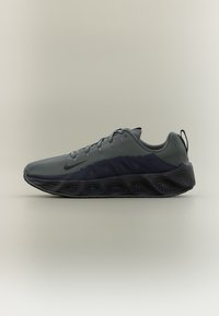 Ei valittu, iron grey/black/college navy