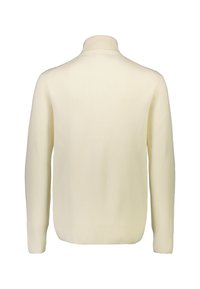 Cremefarvet ribstrikket sweater med høj krave og lange ærmer, der har en glat tekstur og en afslappet pasform bagpå.