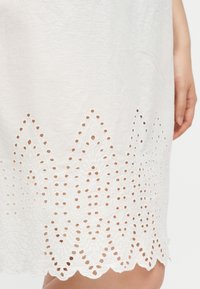 ONLY Carmakoma CARTULUM DRESS - Φόρεμα ημέρας - bright white