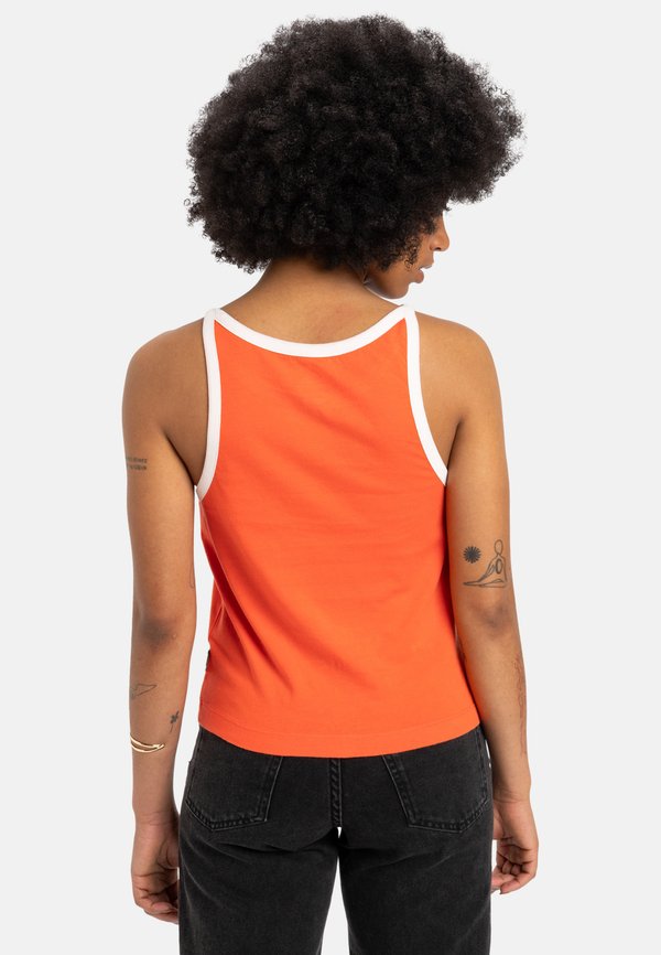 PENIDA  - Top - nme2