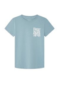 Camiseta de color azul claro, hecha de algodón suave, con mangas cortas y cuello redondo. Un diseño gráfico blanco está estampado en el pecho.