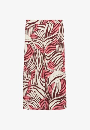 Spódnica do kolan z abstrakcyjnym tropikalnym wzorem liści w kolorach kremowym, różowym i ciemnoczerwonym na białym tle.