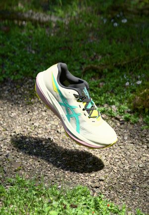 FUJI SPEED 4 UNISEX - Terepfutó cipők - light dust/aurora green