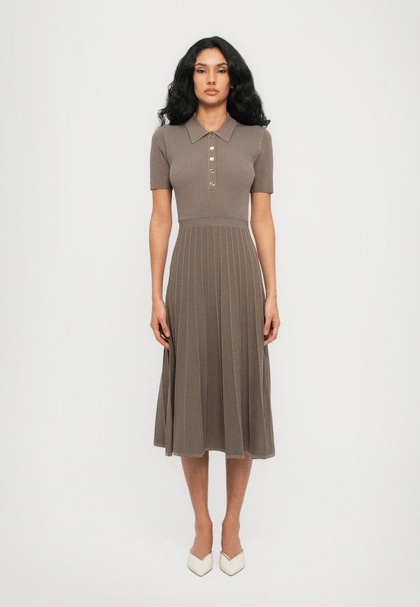FIT N FLARE POLO SHIRT DRESS - Jumper dress - chestnut