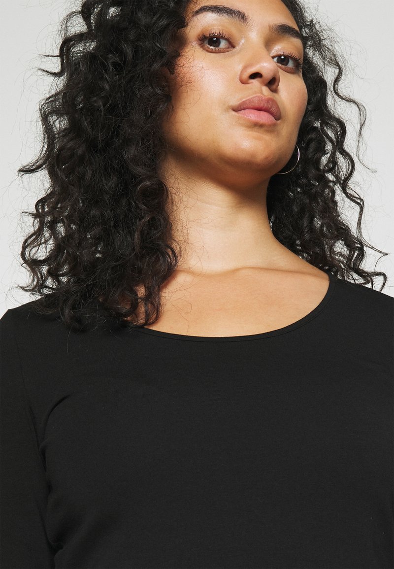 Damen T-Shirts | Vero Moda Curve VMPAXI SOFT UNECK Langarmshirt black/schwarz - YQ23505 Damen T-Shirts | Vero Moda Curve VMPAXI SOFT UNECK Langarmshirt black/schwarz - YQ23505