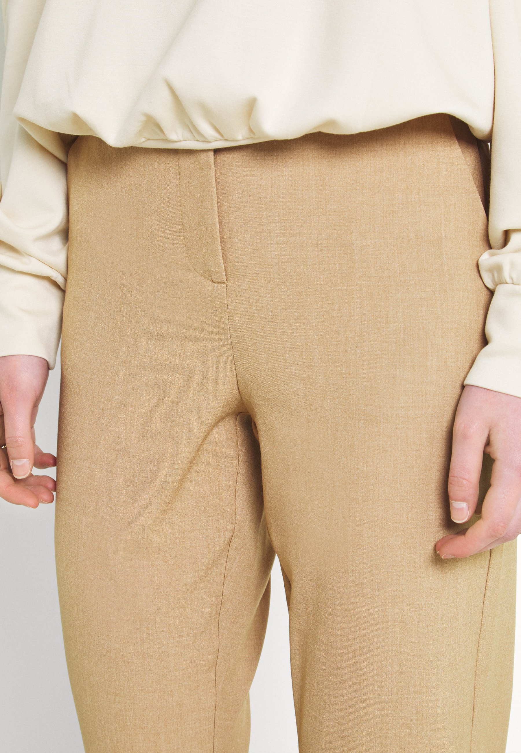 Femme DANTA PANTS CROP - Pantalon classique Femme DANTA PANTS CROP - Pantalon classique