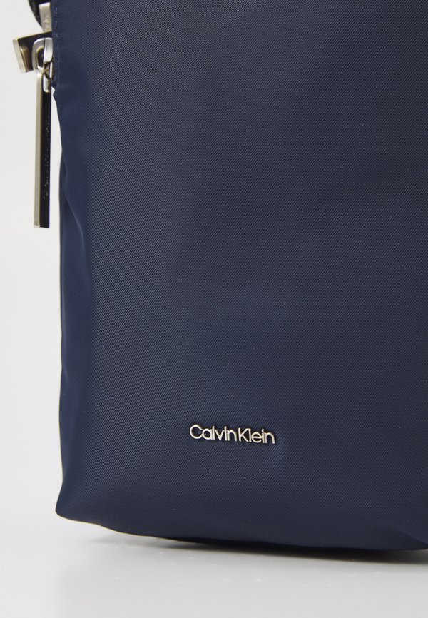 BUSINESS TECH REPORTER  - Cross body bag - dark sapphire3