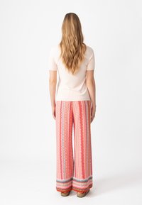 Ivko Pantalon classique - coral