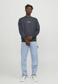 Jack & Jones JORVESTERBRO CREW NECK - Felpa - asphalt