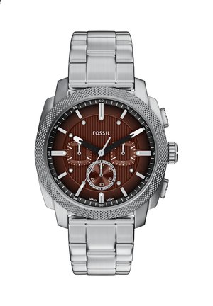 Montre-bracelet Fossil argentée avec bracelet en métal, cadran marron, trois sous-cadrans pour chronographe et lunette texturée avec index des minutes.
