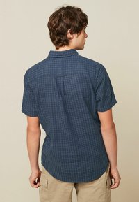 Next TEXTURED SHORT SLEEVE - REGULAR FIT - Pluus - navy blue