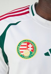 adidas Performance ADIDAS PERFORMANCE HUNGARY 24 HOME JERSEY - Nationalmannschaft - white