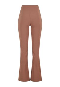 Bruine flared leggings met een hoge tailleband, gemaakt van een gladde stof. Heeft een strak ontwerp zonder zichtbare patronen of accenten.
