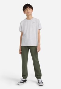 Abercrombie & Fitch ESSENTIAL JOGGER - Verryttelyhousut - thyme