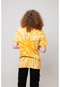 Paradiso Clothing JIMI HENDRIX ARE YOU EXPERIENCED TIE DYE - Print T-shirt - yellow