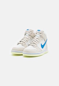 Nike Sportswear DUNK HIGH - Aukšto profilio sportbačiai - light orewood brown/light photo blue/summit white