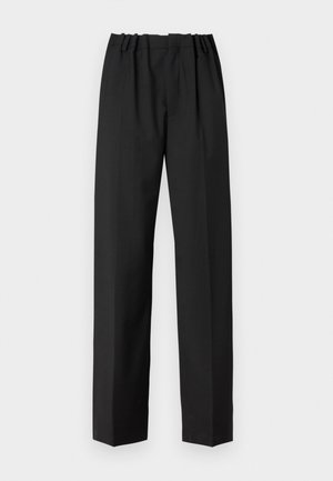 Pantalones negros con un diseño de pierna recta, con una cintura elástica y una textura suave. Sin patrones visibles ni detalles de hardware.