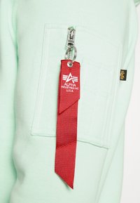 Alpha Industries Kapucni - mint