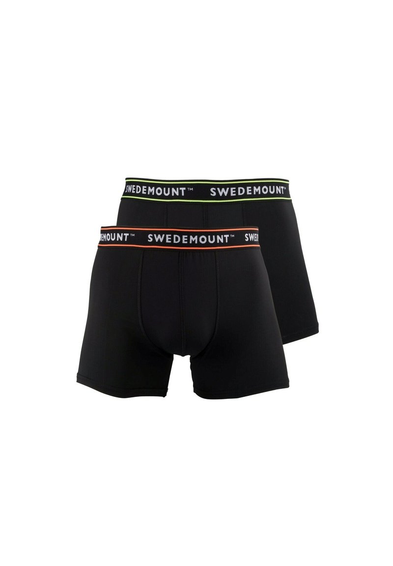 Boxer aderenti neri con elastici in vita marchiati SWEDEMOUNT™, uno con un accento verde e l'altro con un accento arancione. Tessuto morbido, vestibilità standard.