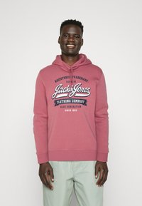 Jack & Jones JJELOGO HOOD - Hættetrøje - rot