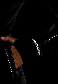 lululemon CROSS CHILL  - Trainingsvest - black