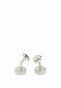 Gemelli in tonalità argento con una parte superiore arrotondata e marchi incisi, e una base rotonda texturizzata. Finitura liscia e lucida con un design elegante.