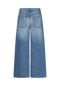 Široke jeans hlače iz modrega denima z zbledelim zaključkom. Imajo dve zadnji žepki in ravno šiv. Klasična zasnova s petimi žepki.
