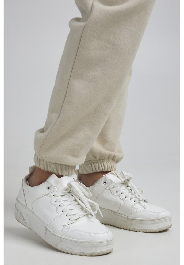 JCSafine - Tracksuit bottoms - doeskin2