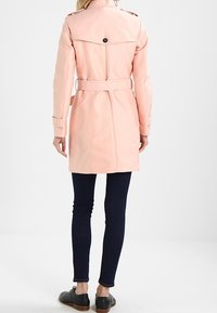 Esprit Collection Prochowiec