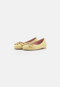 Pretty Ballerinas ANGELIS VILMIUS - Sabrinas - butter/coco/birdy